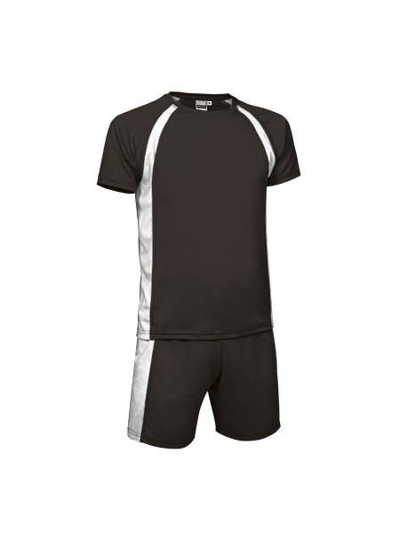 completo-sportivo-maracana-nero-bianco.jpg